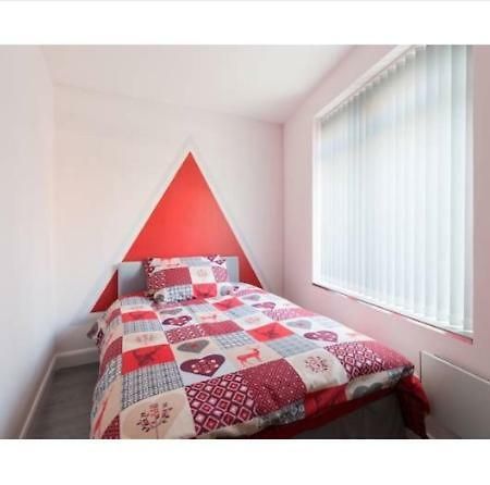 Treetops Flat3 Hall Green B28 เบอร์มิงแฮม ภายนอก รูปภาพ