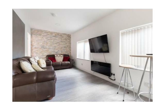 Treetops Flat3 Hall Green B28 เบอร์มิงแฮม ภายนอก รูปภาพ